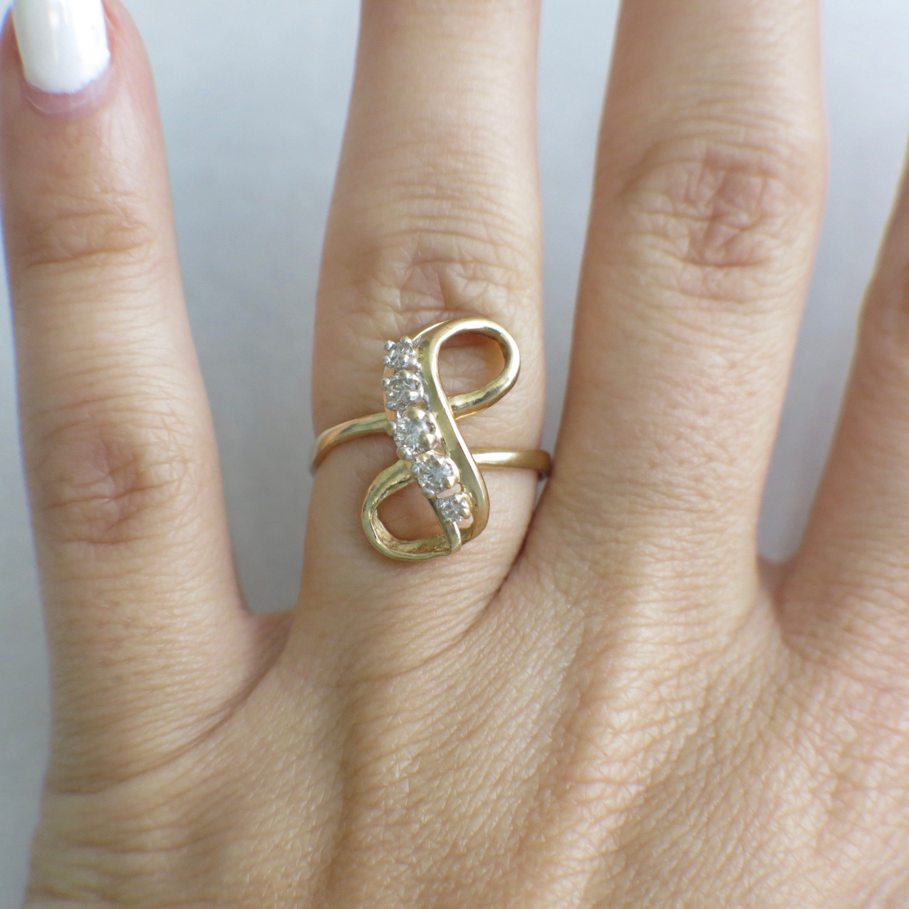14K Yellow Gold Diamond Infinity Ring – Vintage Band, Size 5.5 - Black Market LLC