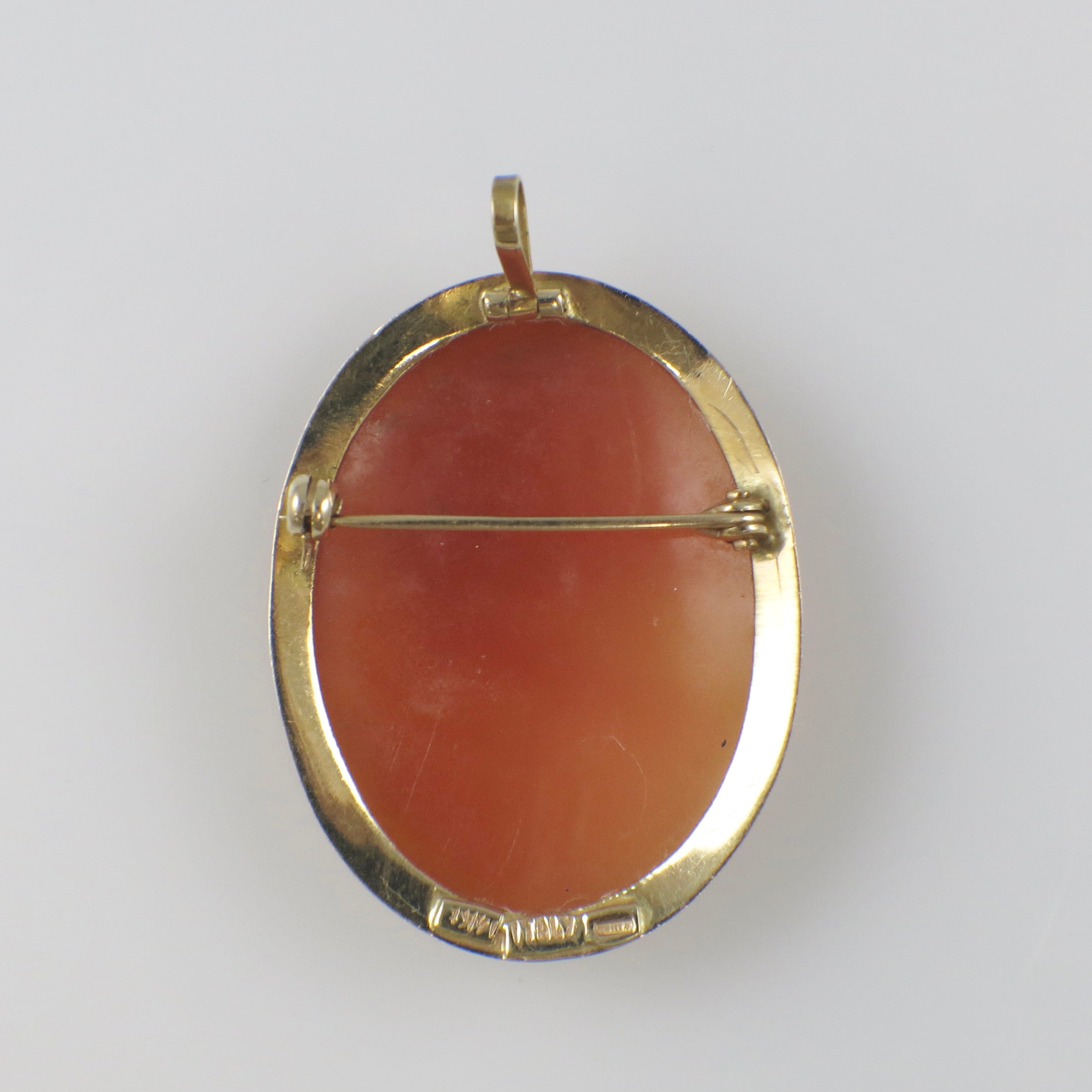 Italian Hand Carved Shell Cameo Pendant Brooch in 14K Gold