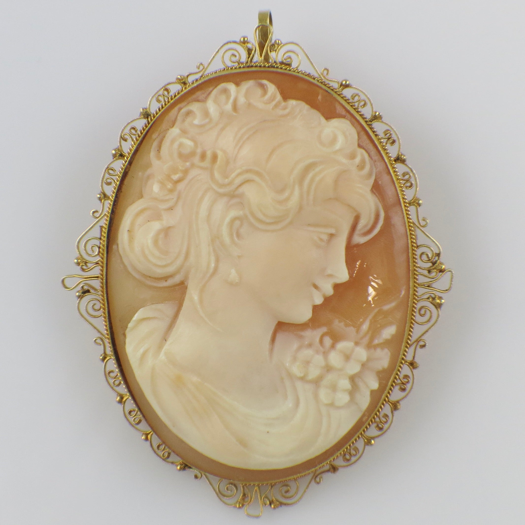 Extra Large Italian Hand Carved Shell Cameo Pendant Brooch in 18K Gold