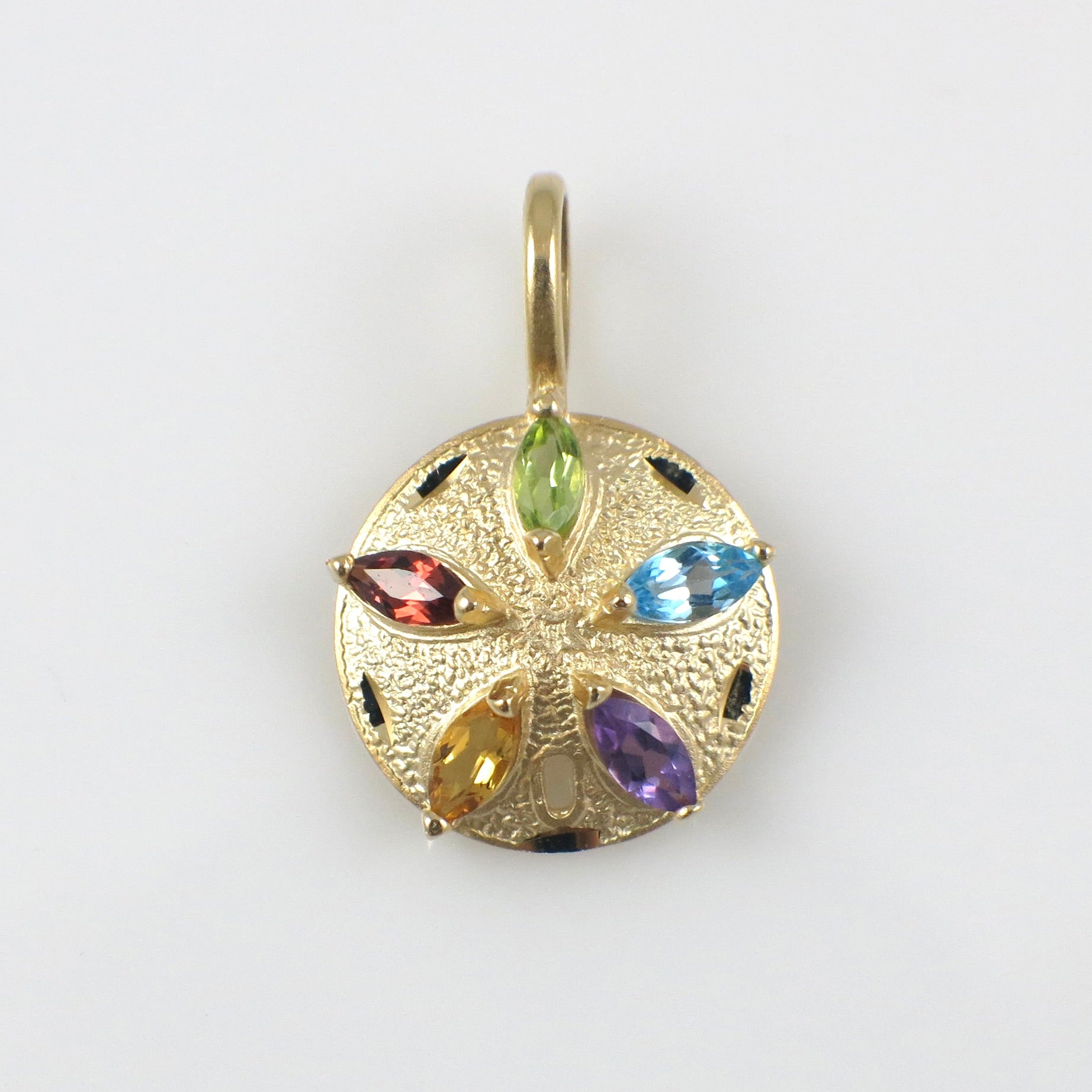 Vintage 14K Yellow Gold Natural Gemstones Sand Dollar Pendant Necklace