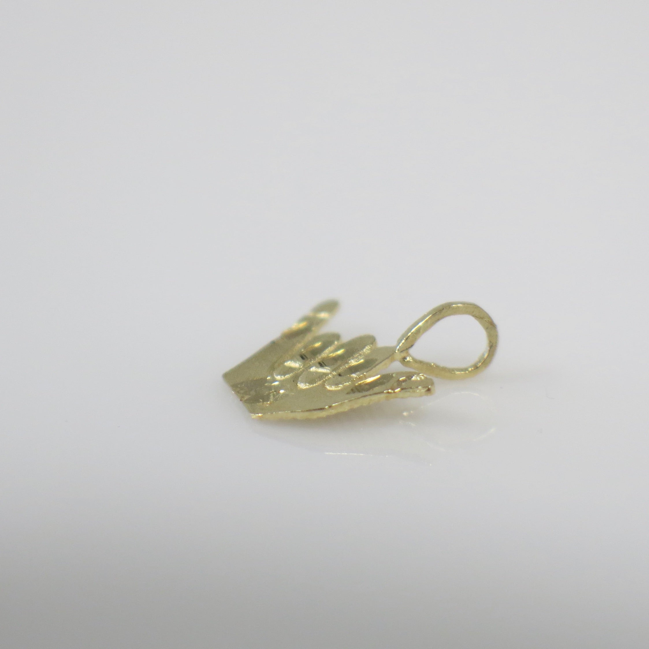 14K Yellow Gold Vintage Shaka Sign Charm – 1/2 Inch - Black Market LLC
