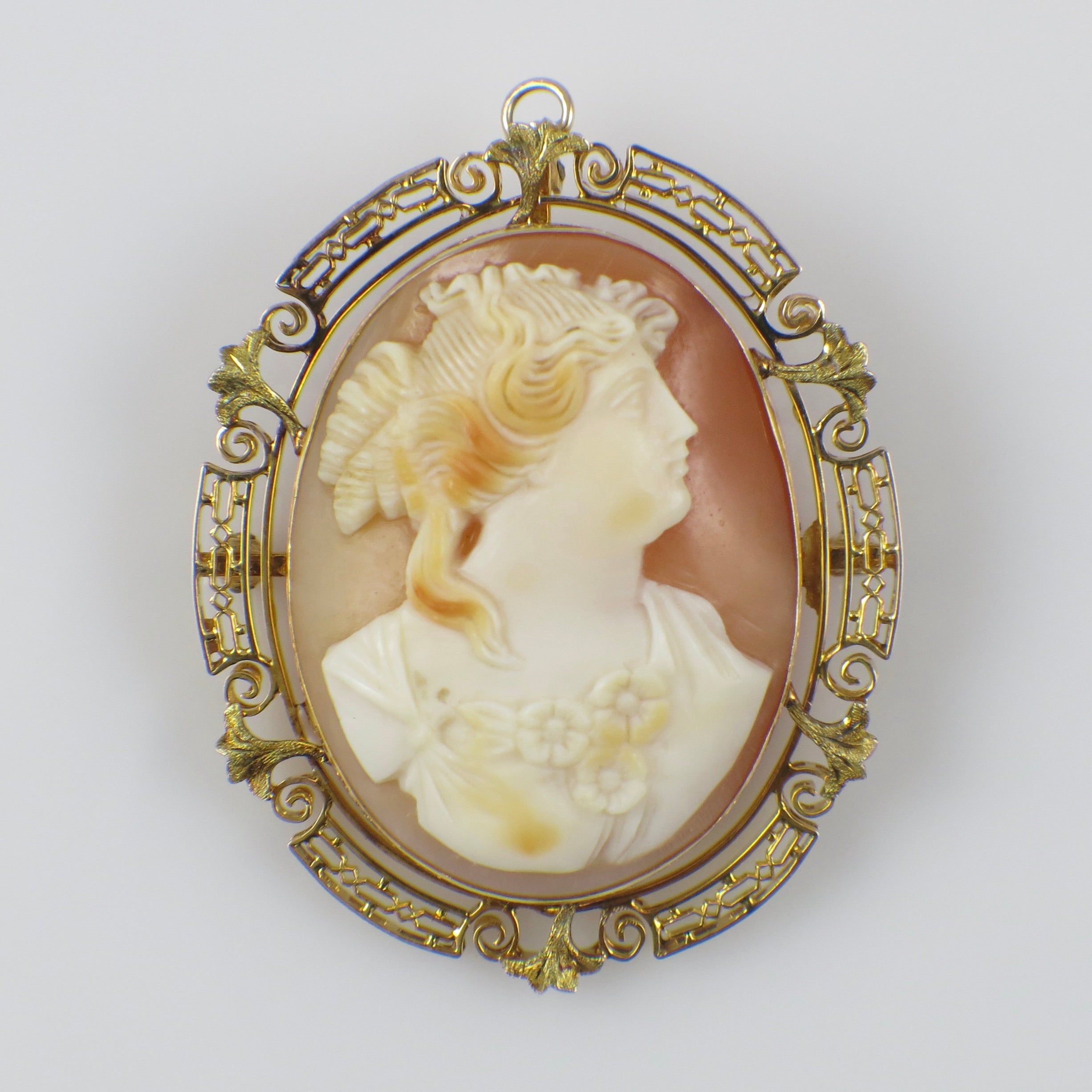 Large Vintage Hand Carved Shell Cameo Brooch Pendant in 10K Gold Ornate Frame