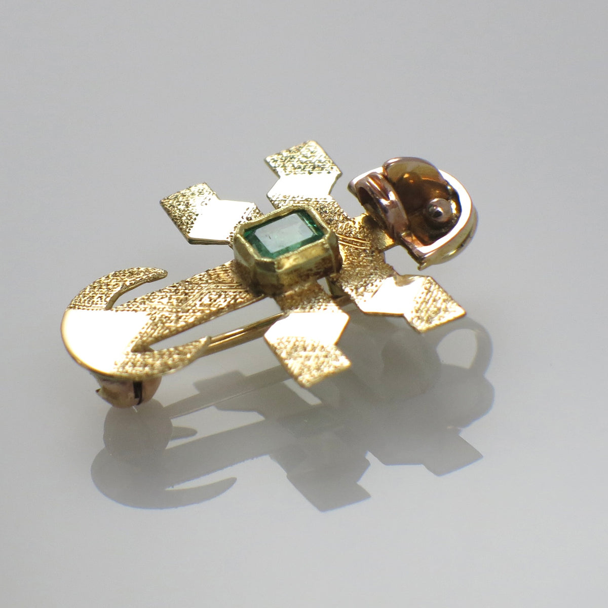 Vintage 18K Emerald Pre-Columbian Revival Brooch Pendant