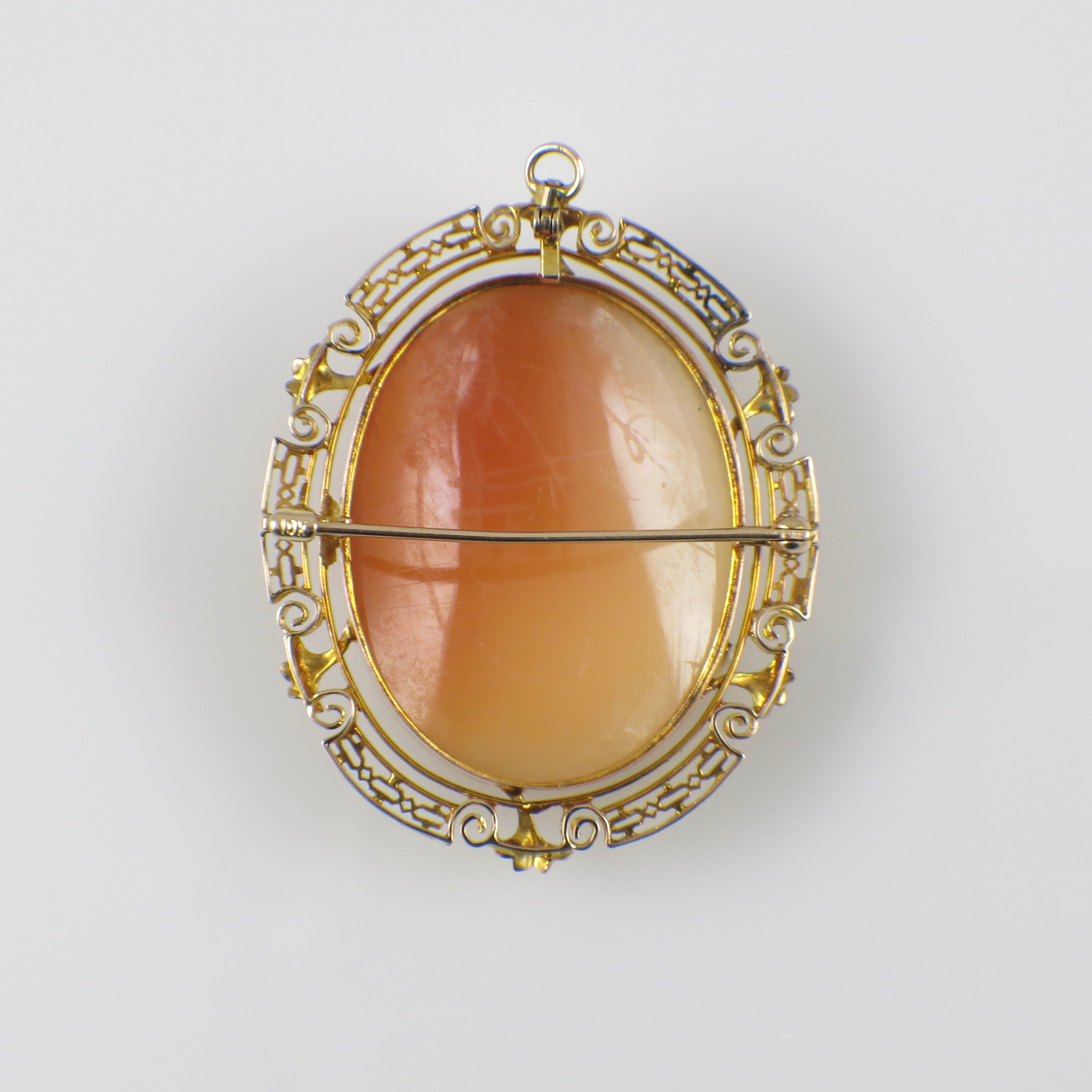 Large Vintage Hand Carved Shell Cameo Brooch Pendant in 10K Gold Ornate Frame