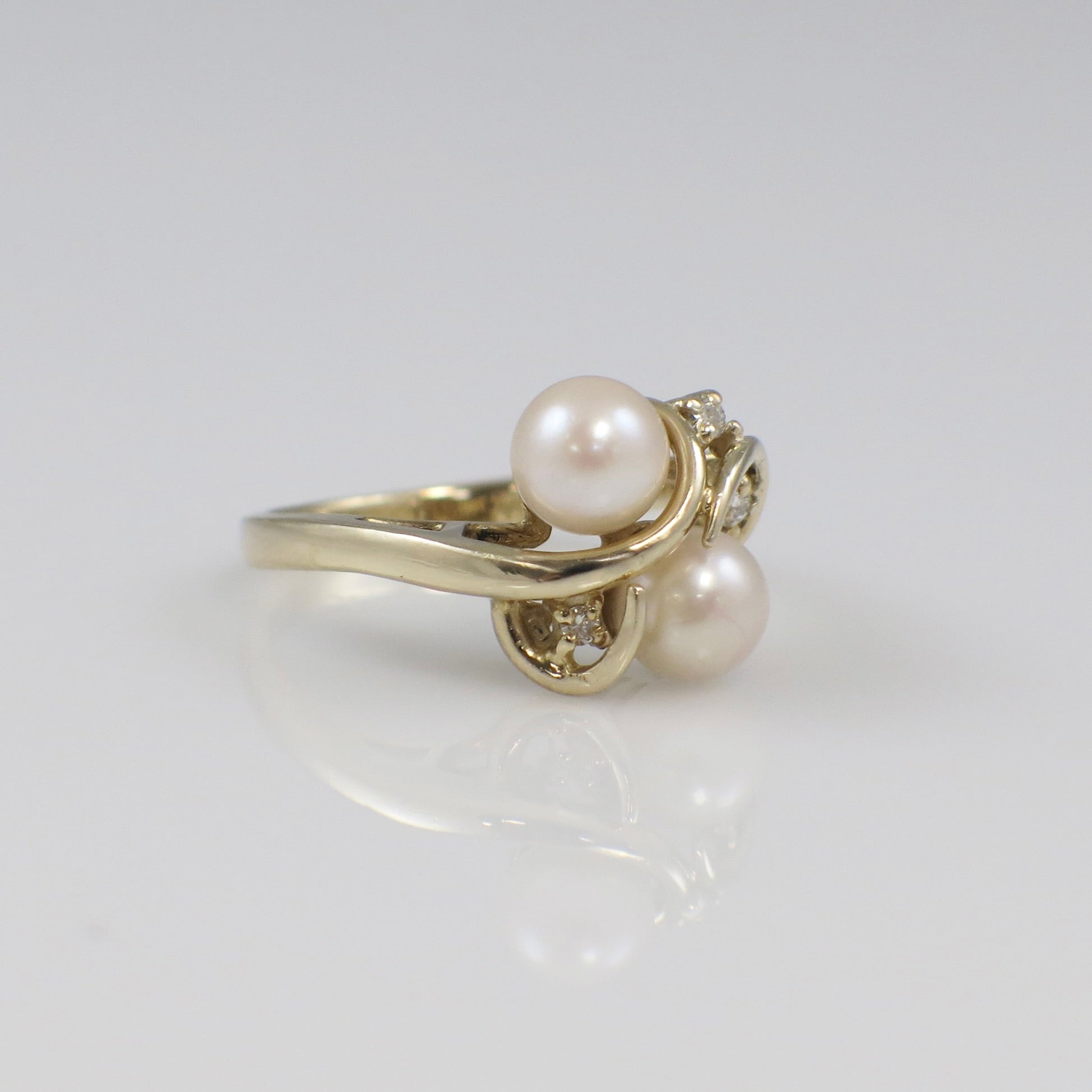 Vintage 14K Yellow Gold Pearl Diamond Bypass Ring