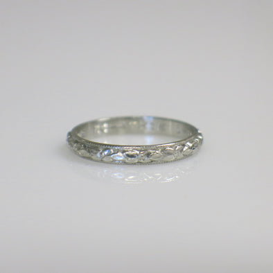 Vintage Platinum Engraved Band – Size 4.5, 2.4g, 1994 Inscription