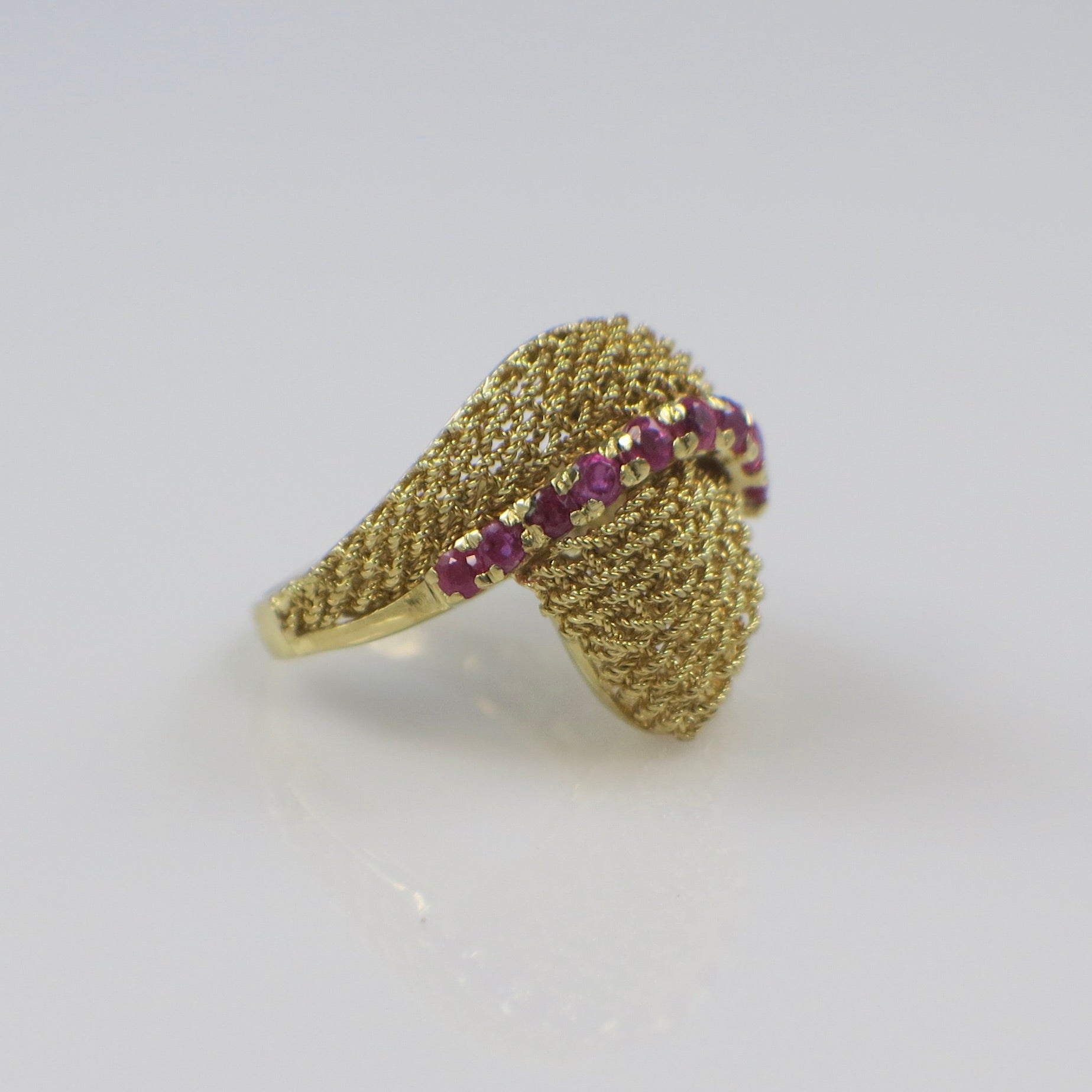 14K Yellow Gold Pink Sapphire Mesh Dome Ring – Vintage Textured Statement Ring Size 4.75 - Black Market LLC