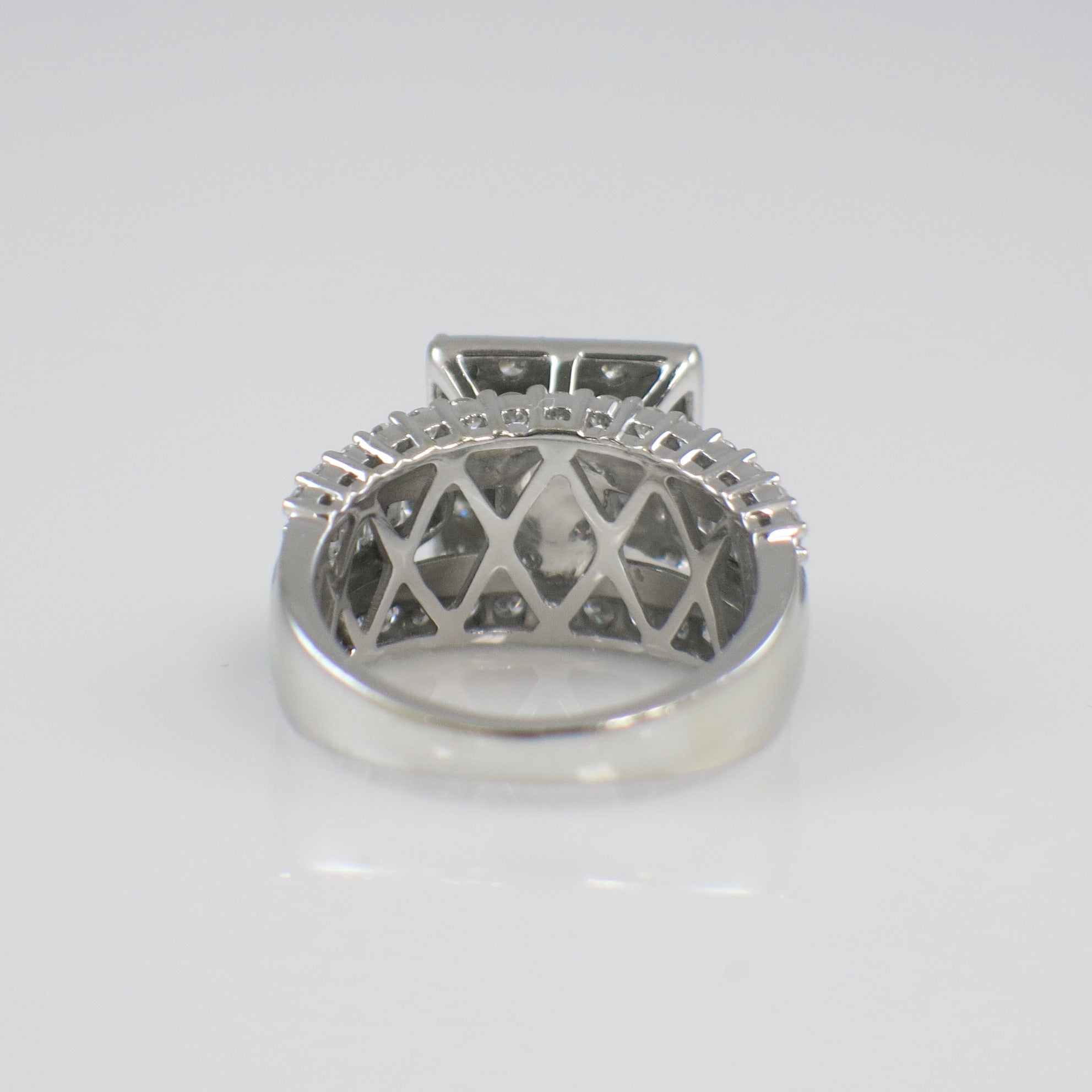 14k White Gold 2.31ctw Diamond Cluster Ring (ZEI)