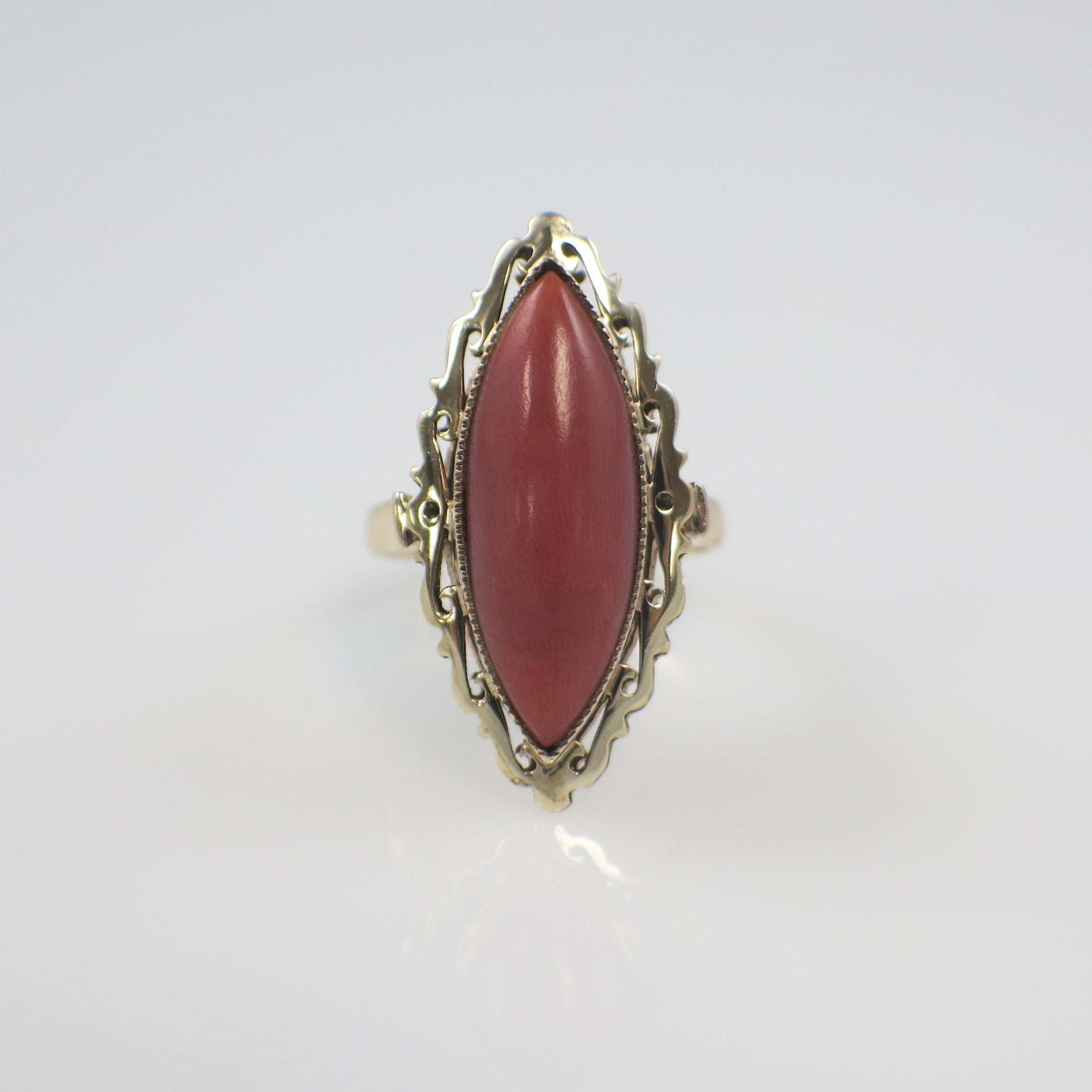14K Yellow Gold Red Jasper Chalcedony Cabochon Ring – Vintage Cocktail Statement Ring Size 6.5 - Black Market LLC