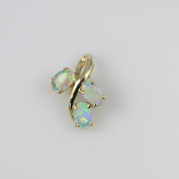 14K Yellow Gold 3-Stone Opal Pendant – Natural Oval Opals - Black Market LLC