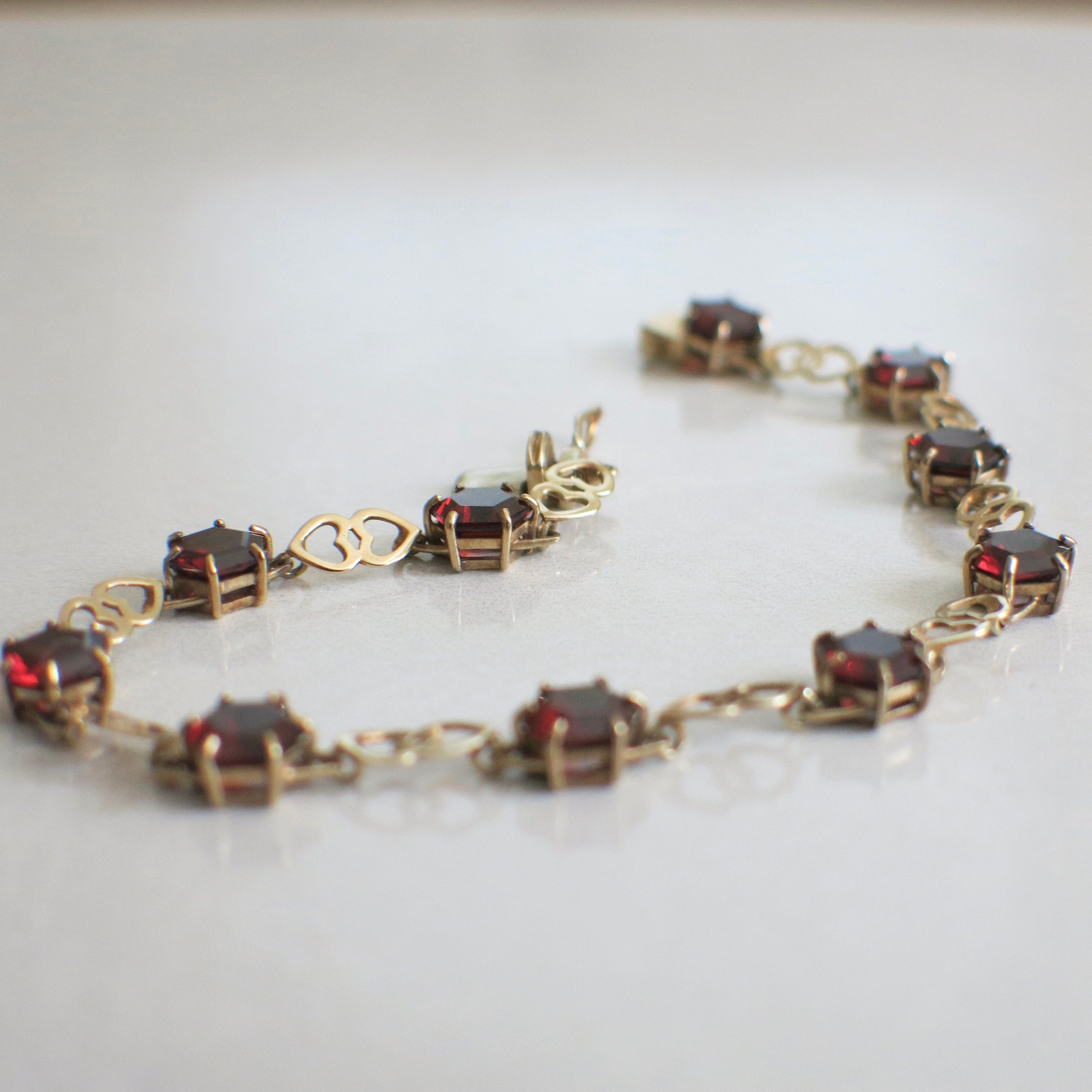 10K Yellow Gold Garnet Heart Link Bracelet – Vintage Hexagon Tennis, 7.5 Inch - Black Market LLC