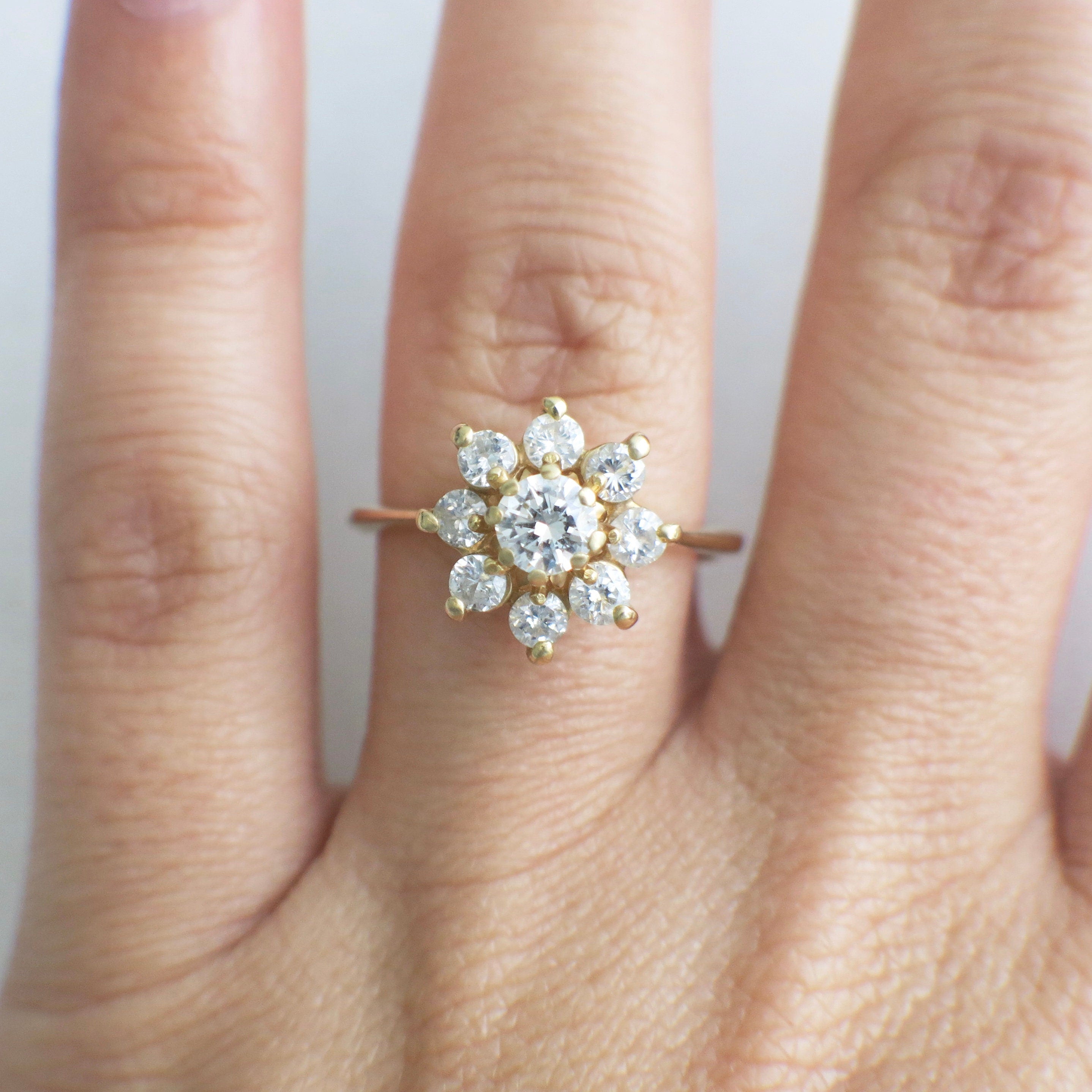 Vintage 14K Yellow Gold Diamond Flower Cluster Ring | Round Brilliant 1.02 CTW Size 7.5 - Black Market LLC