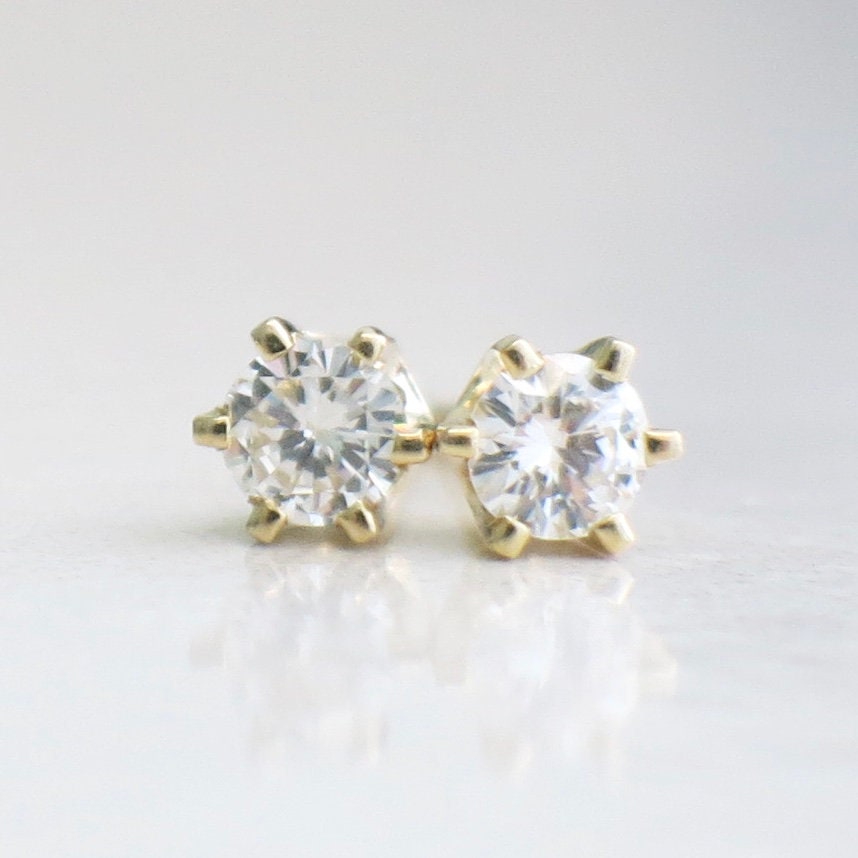 0.30ct Diamond Stud Earrings | 14K Yellow Gold Six Prong Setting VS2 F–G - Black Market LLC