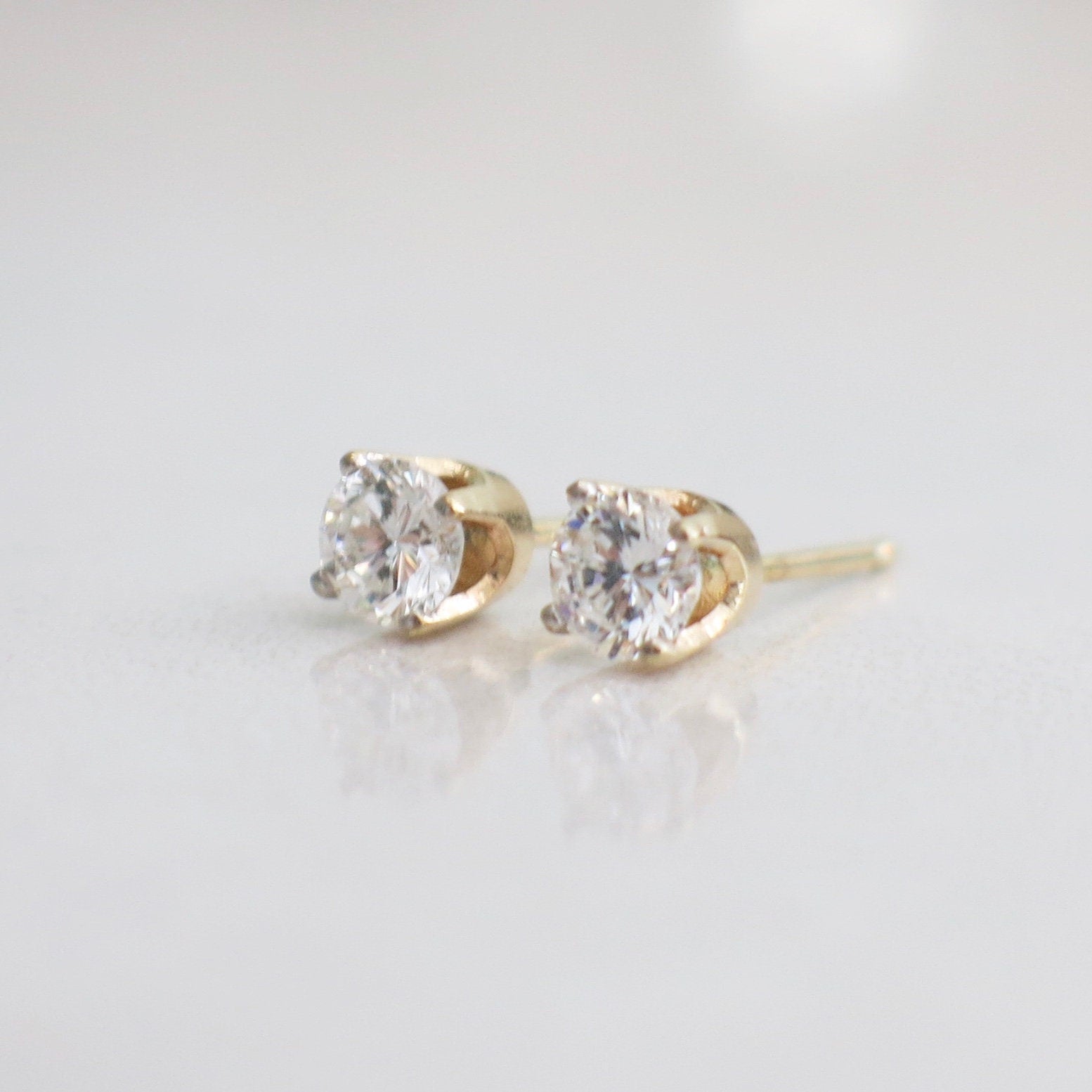0.44ct Diamond Stud Earrings | 14K Yellow Gold Round Brilliant with Threaded Backs - Black Market LLC