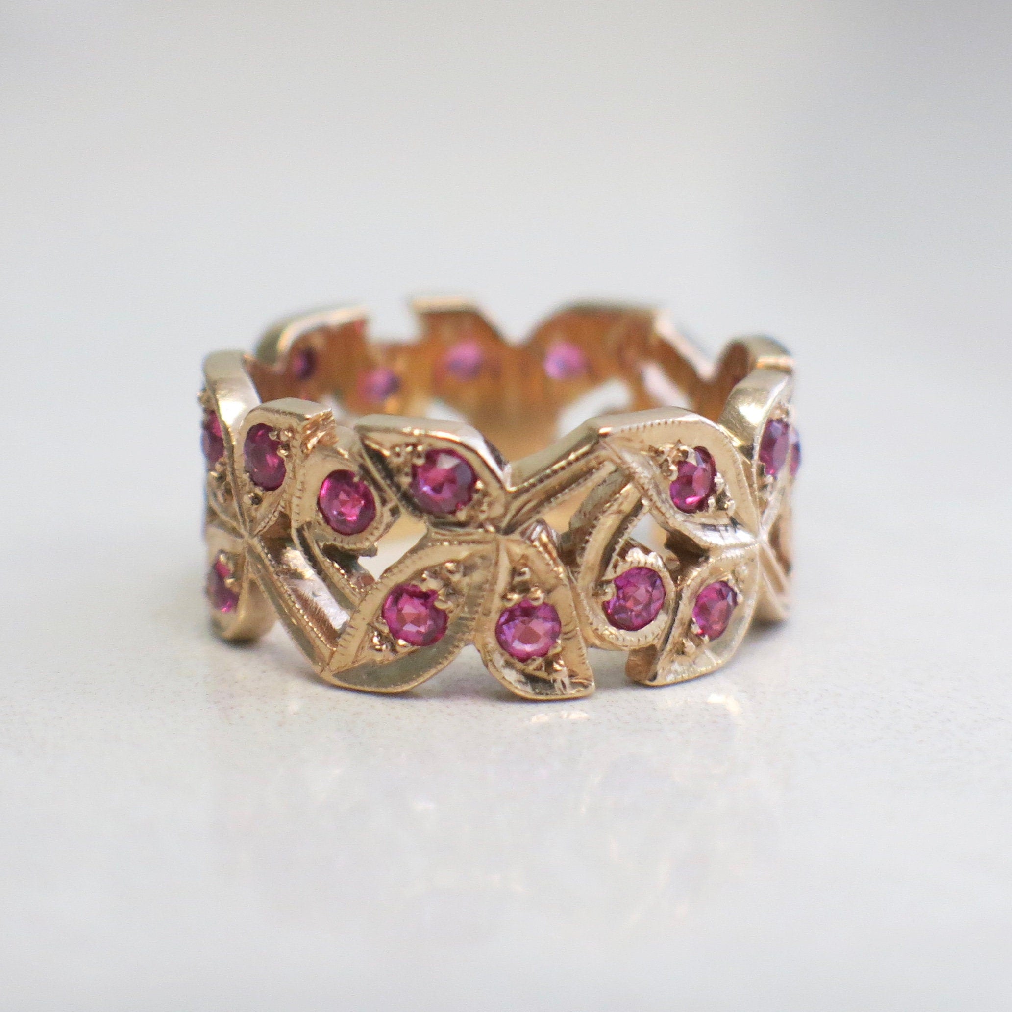 14K rose gold leaf band ring with pink sapphires, floral milgrain design, size 6.5, by Black Market LLC