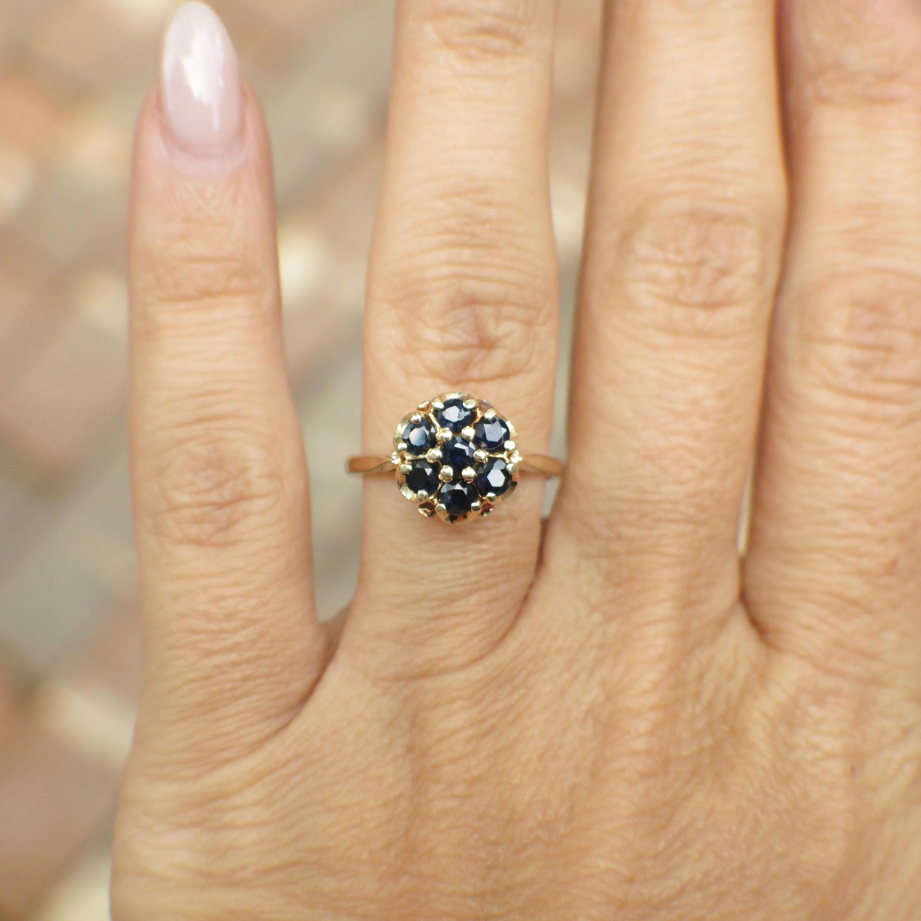 14K Yellow Gold Blue Sapphire Cluster Flower Ring – Vintage Size 6.25 - Black Market LLC