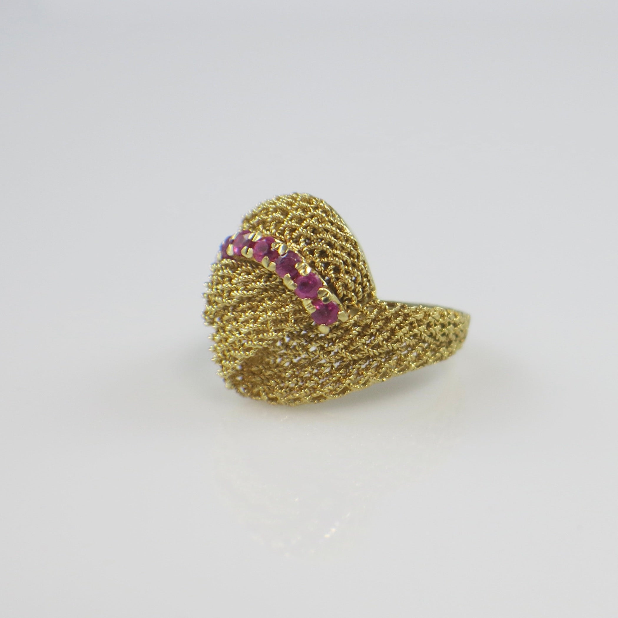 14K Yellow Gold Pink Sapphire Mesh Dome Ring – Vintage Textured Statement Ring Size 4.75 - Black Market LLC