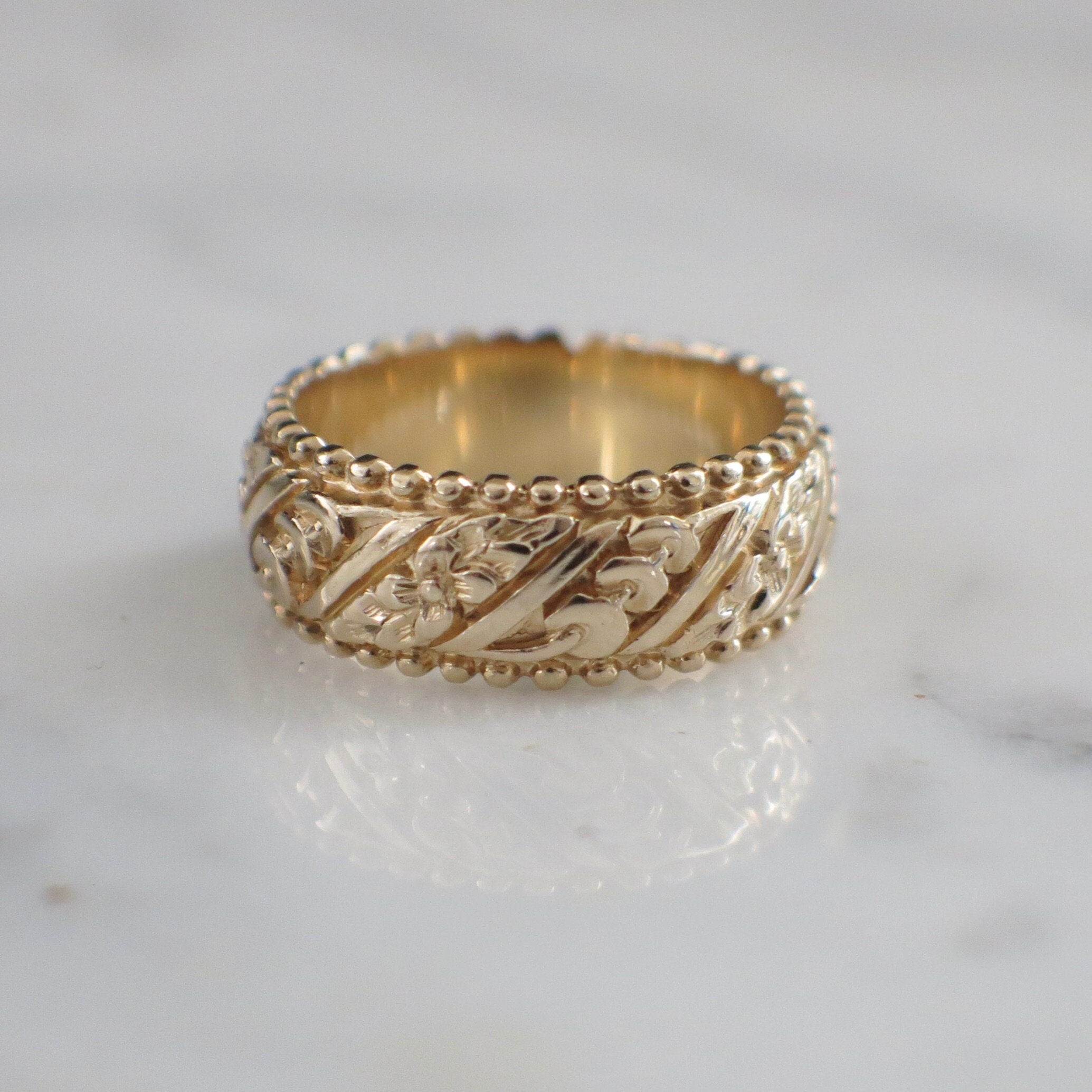 14K Yellow Gold Wide Floral Carved Band | Vintage Style 7.5 mm Statement Ring Size 7 - Black Market LLC