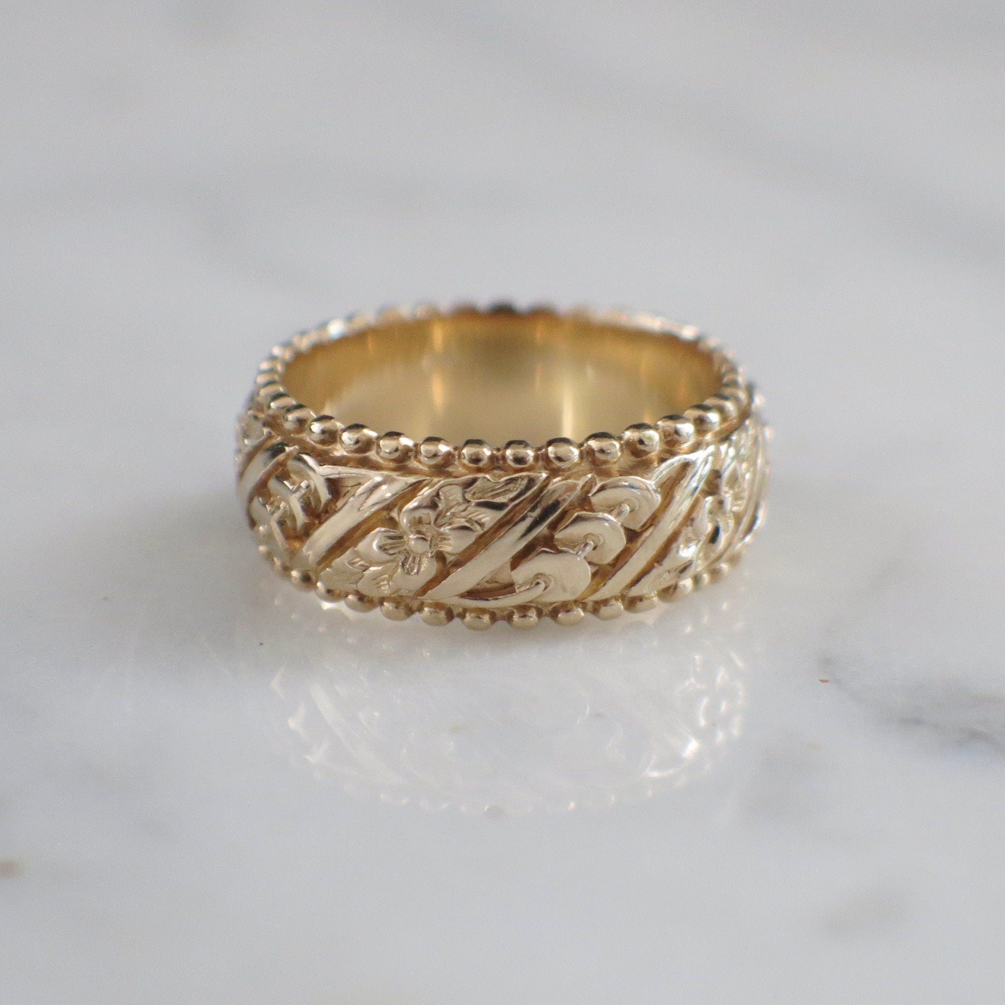 14K Yellow Gold Wide Floral Carved Band | Vintage Style 7.5 mm Statement Ring Size 7 - Black Market LLC