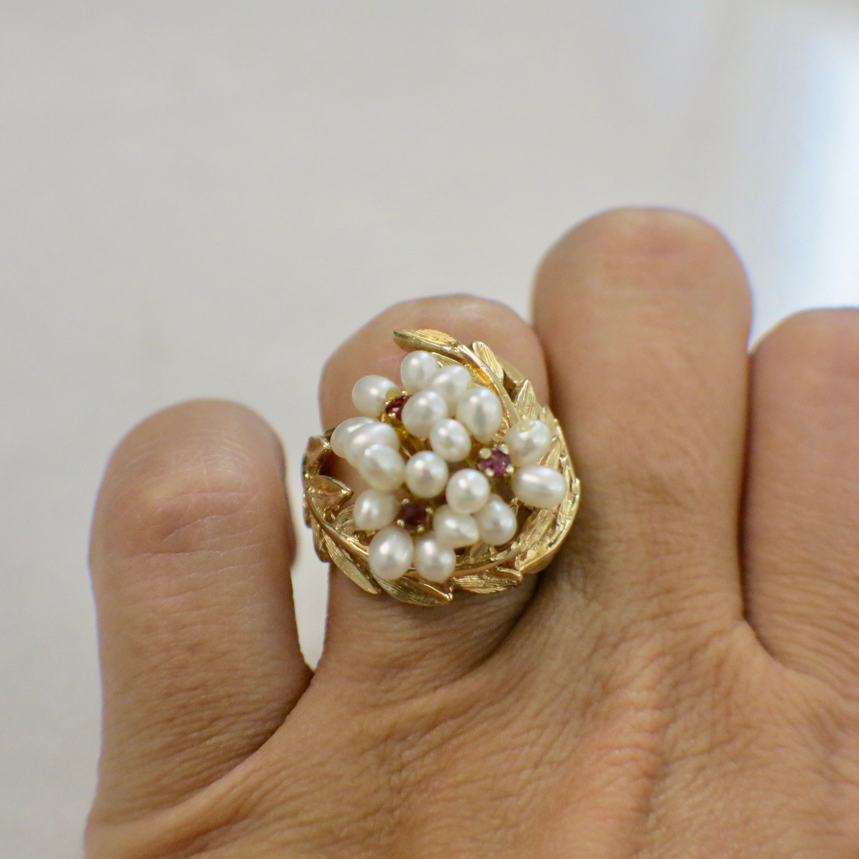 Vintage 14K Yellow Gold Pearl and Ruby Leaf Ring – Nature Motif Cluster, Size 6.5 - Black Market LLC