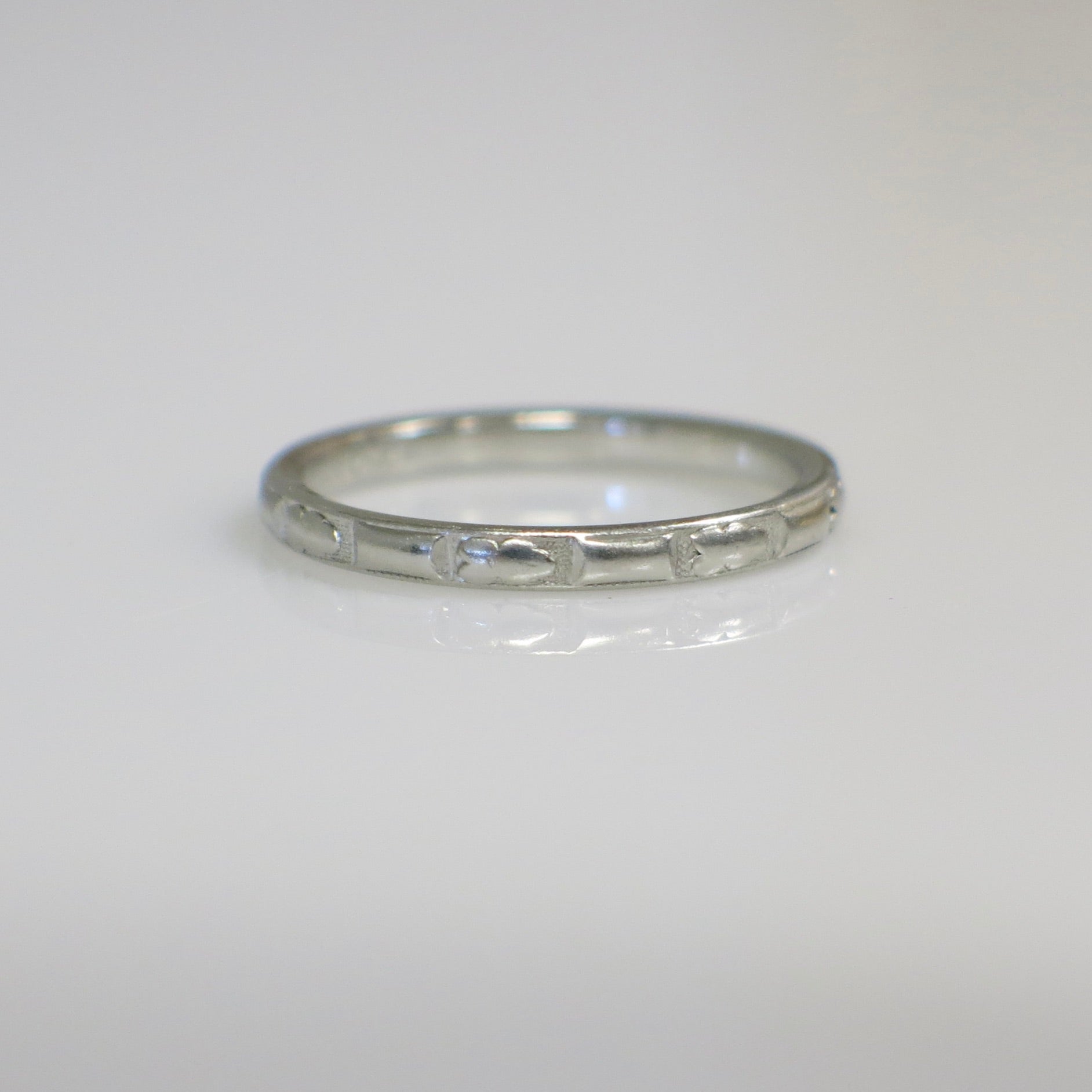 Vintage Platinum Engraved Wedding Band – Size 6, 2MM, 3.2g - Black Market LLC