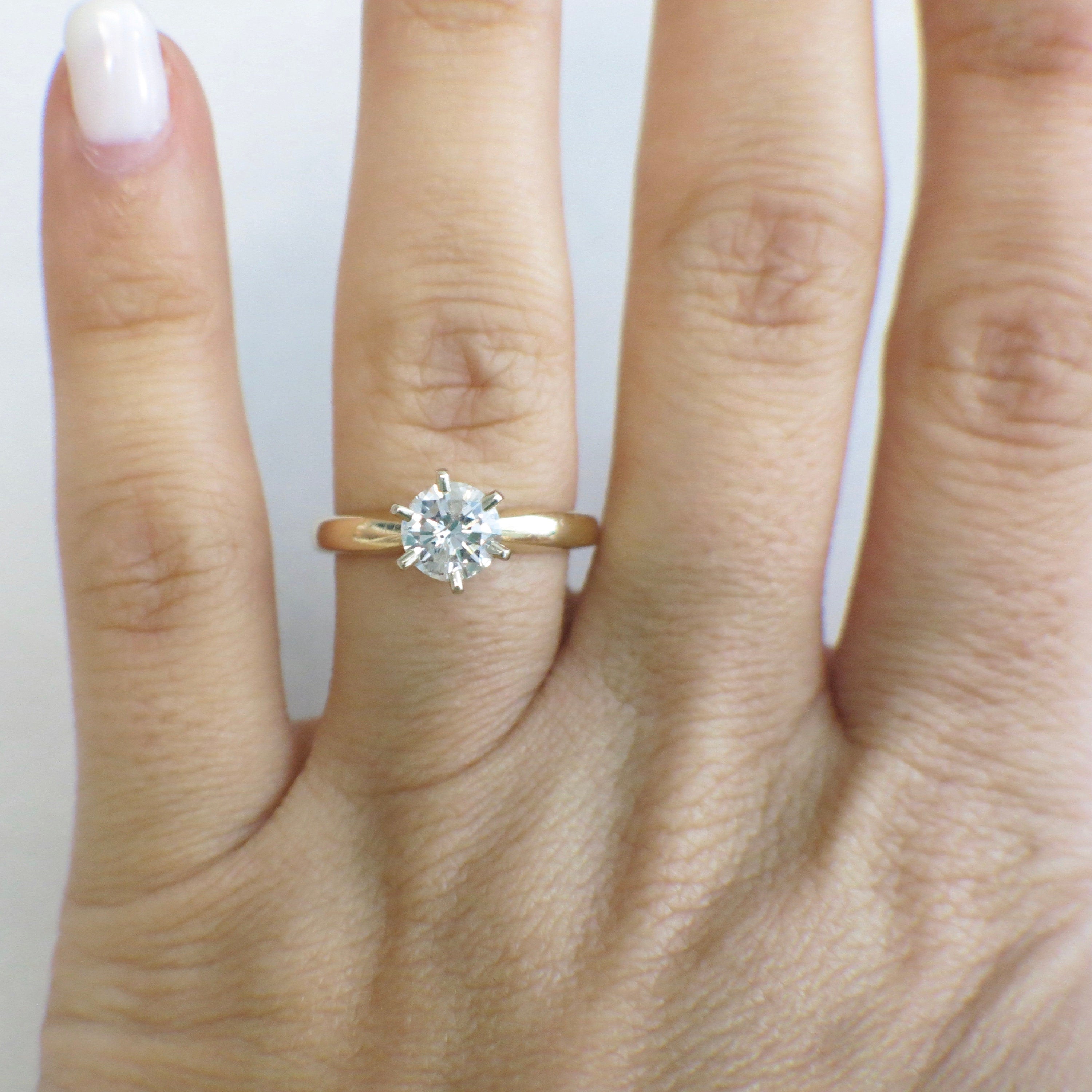 14K Yellow Gold Solitaire Diamond Engagement Ring | .92 CT Round Brilliant Size 7 - Black Market LLC