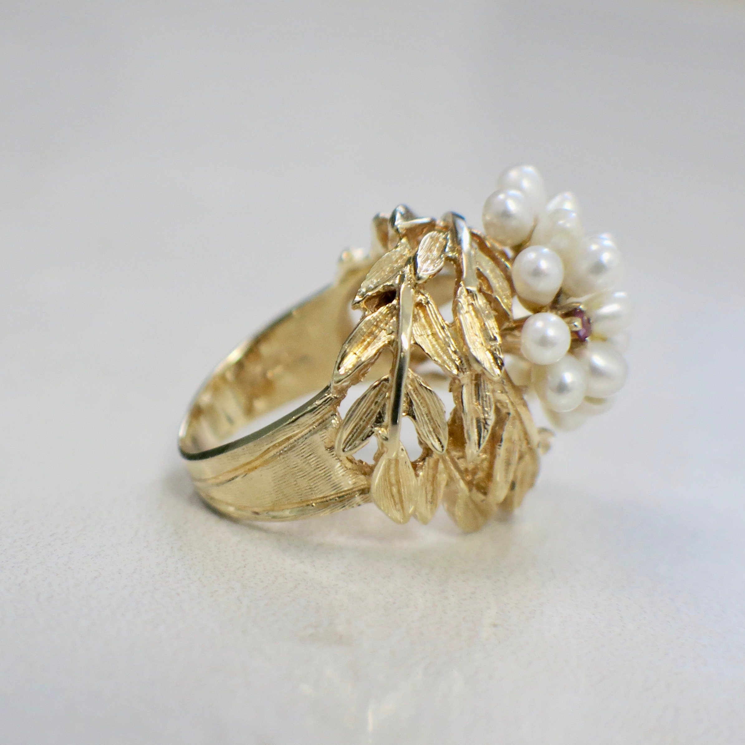 Vintage 14K Yellow Gold Pearl and Ruby Leaf Ring – Nature Motif Cluster, Size 6.5 - Black Market LLC