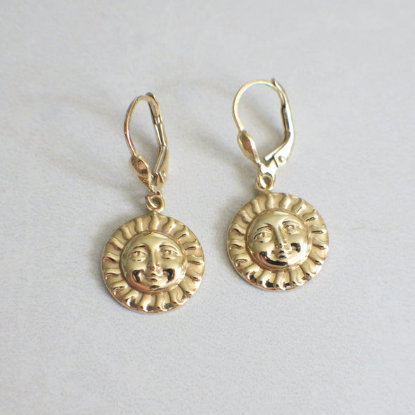 14K Yellow Gold Vintage Sun Face Dangle Earrings Lever Back Design