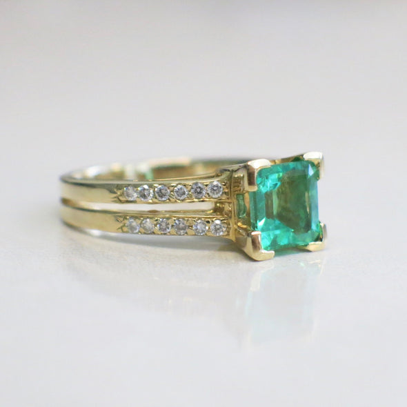 14K Yellow Gold Synthetic Emerald Ring with Diamond Split Shank – Alternative Engagement Ring