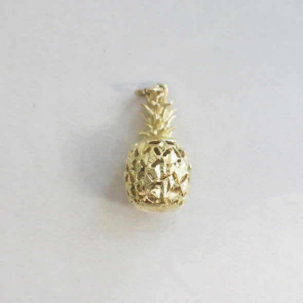 14K Yellow Gold Pineapple Charm Pendant Vintage Style