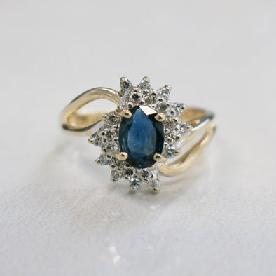 14K Yellow Gold Oval Sapphire and Diamond Halo Ring Split Shank Size 6.5