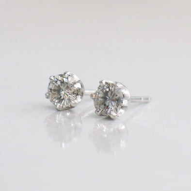 0.68ct Diamond Stud Earrings 14K White Gold SI1 J-K Sparkling Classic Jewelry Gift Everyday Studs with Matching Backs