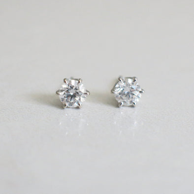 14K White Gold .50 CTW Diamond Stud Earrings