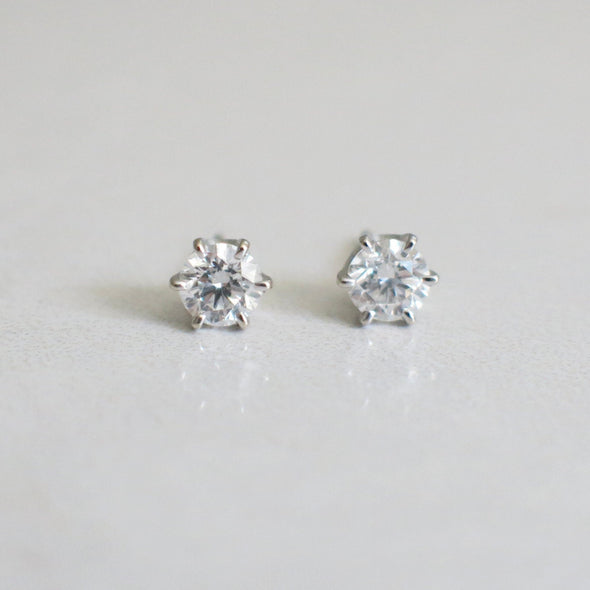 14K White Gold .50 CTW Diamond Stud Earrings