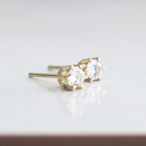 0.30ct Diamond Stud Earrings | 14K Yellow Gold Six Prong Setting VS2 F–G