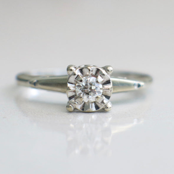 14K White Gold Diamond Solitaire Engagement Ring Floral Illusion Size 8
