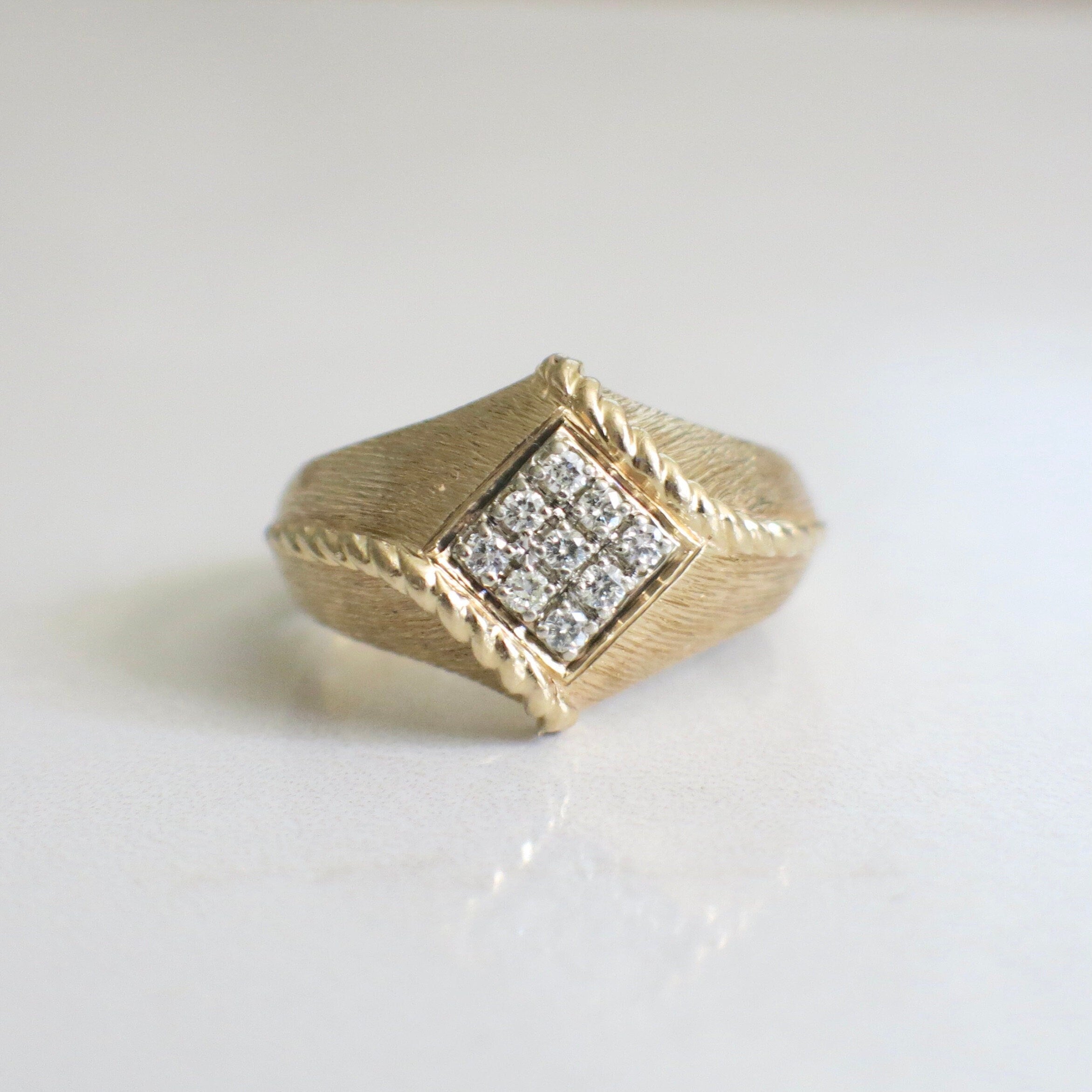 Vintage 14K Yellow Gold Men’s Diamond Ring | Braided Rope Detail & Textured Band - Black Market LLC