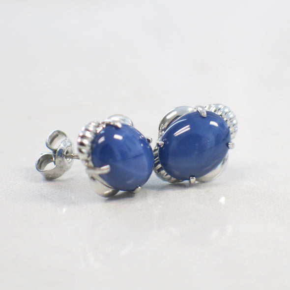18K White Gold Oval Synthetic Star Sapphire Stud Earrings
