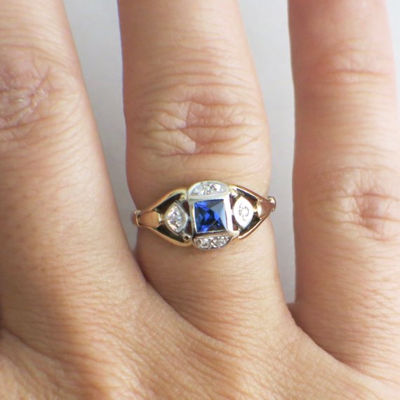 Two Tone Princess Cut Sapphire and Diamond Art Deco Vintage Ring