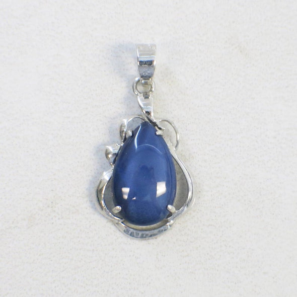 18K White Gold Vintage Pear Shaped Synthetic Star Sapphire 6 Ray Pendant Necklace
