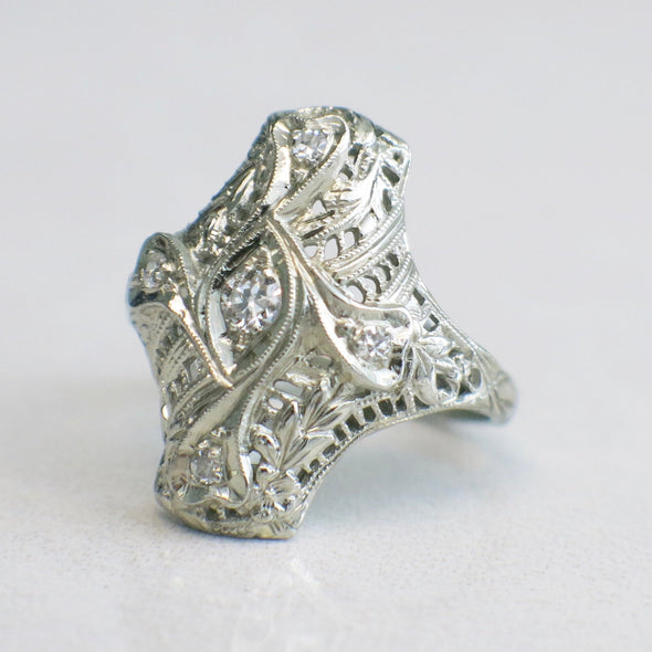 Vintage 18k White Gold Edwardian Filigree Diamond Ring