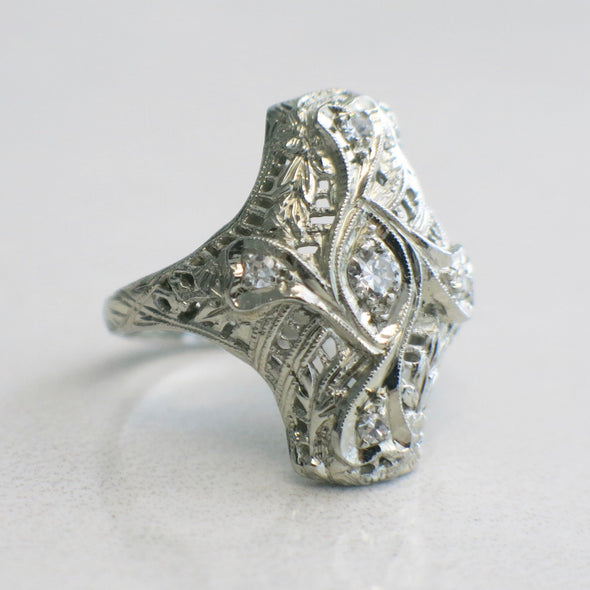 Vintage 18k White Gold Edwardian Filigree Diamond Ring