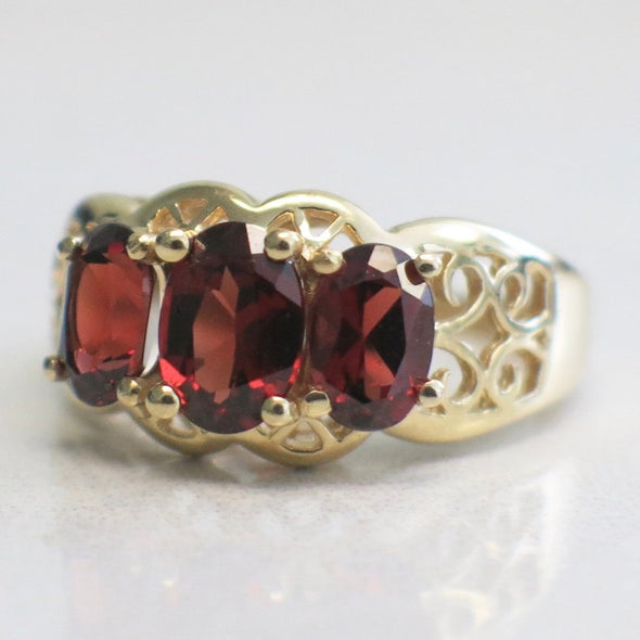 Red Oval Garnet Three Stone Filigree 14K Yellow Gold Ring