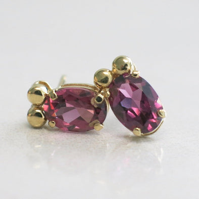 Rhodolite Garnet Oval Stud 14K Yellow Gold Earrings